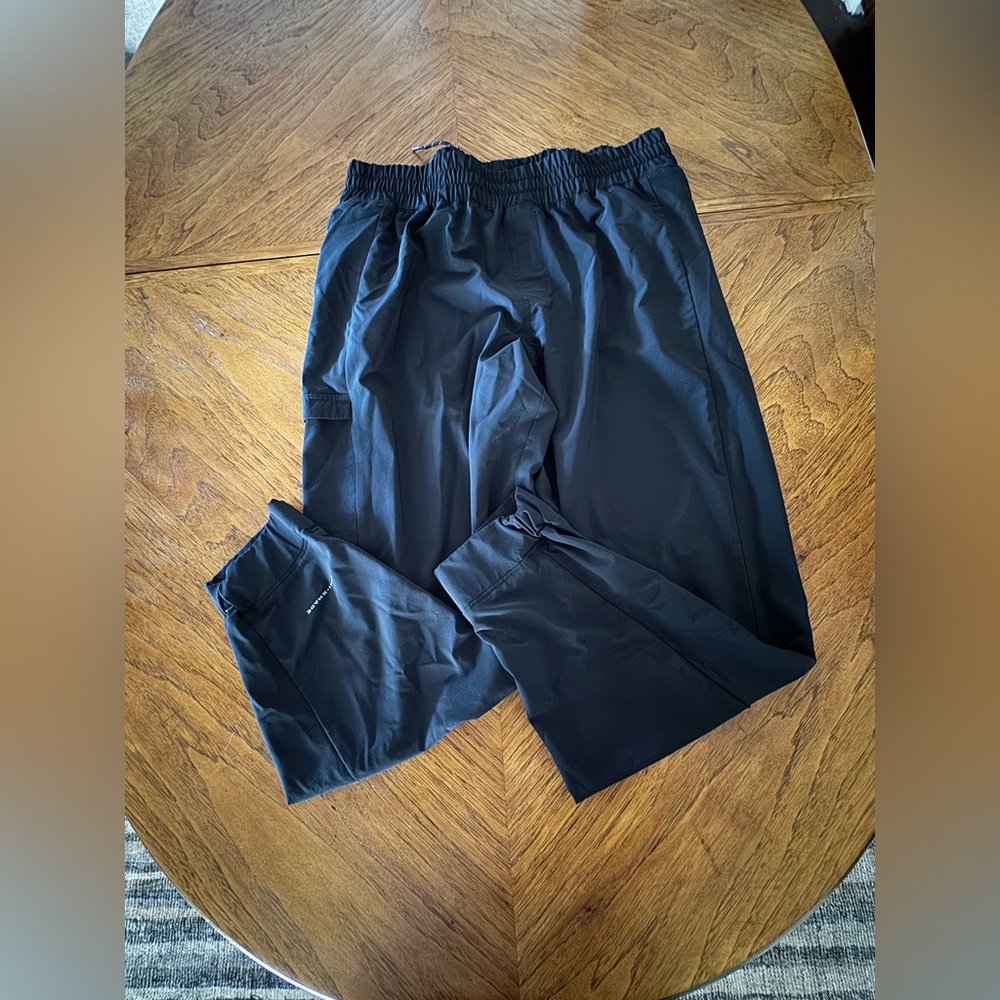 Columbia Women’s XL Omni-Shade Black Lightweight Elastic-Waist Joggers